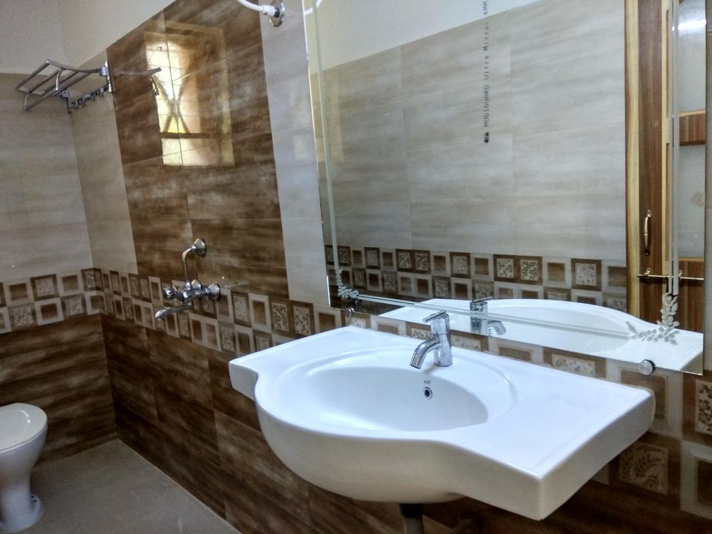 La Alegro Hotel Палолем Екстериор снимка