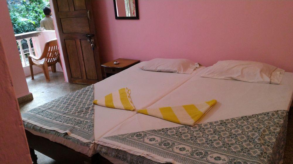 La Alegro Hotel Палолем Екстериор снимка